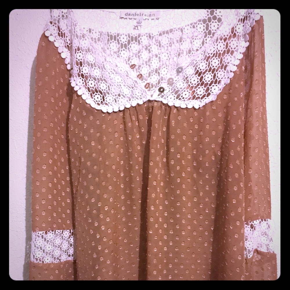 Daniel Rainn blouse size small excellent